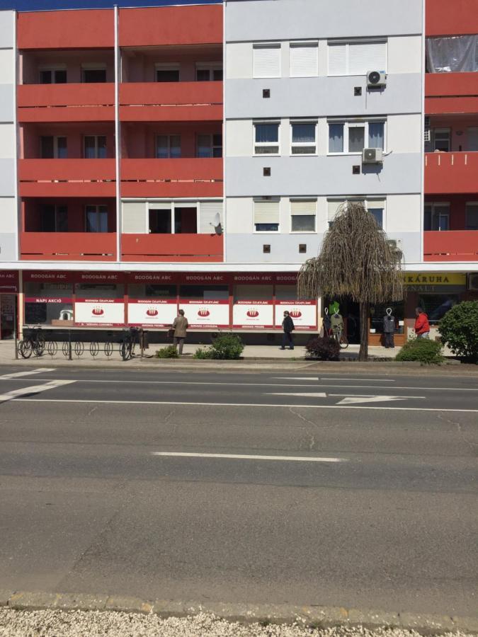 Marika Apartman Hajdúszoboszló Kültér fotó